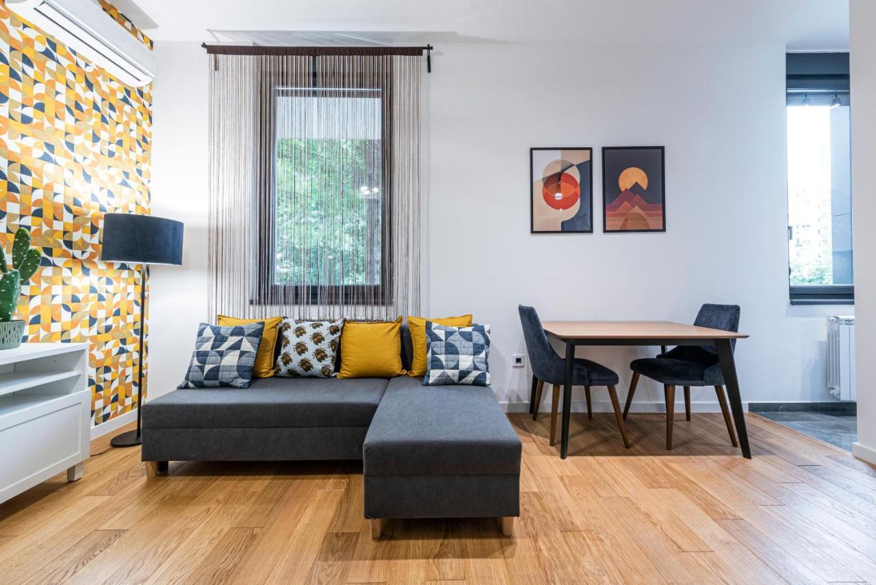 Vertigo Modern Studio-Free Private Parking-Fast Wi-Fi Novi Sad Exterior photo