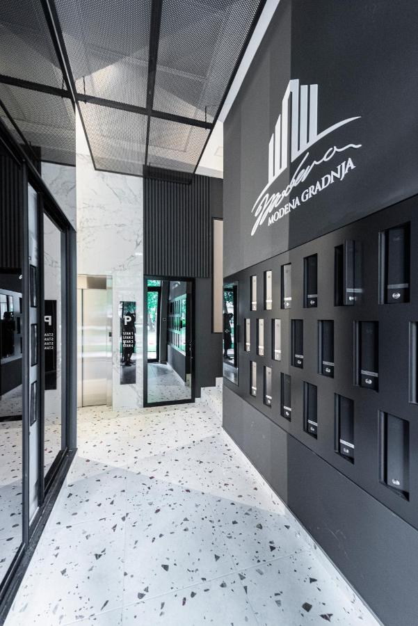 Vertigo Modern Studio-Free Private Parking-Fast Wi-Fi Novi Sad Exterior photo